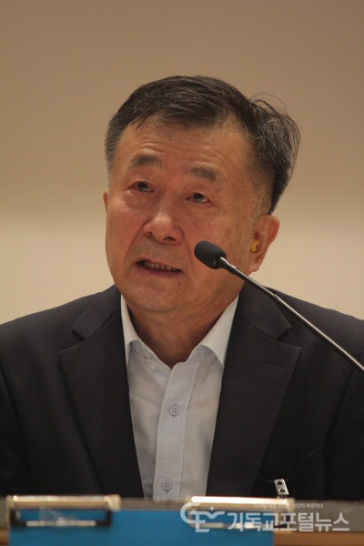구원파 피해 사례를 발표하는 이청 씨