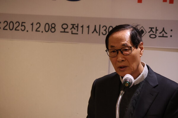 심창섭 교수